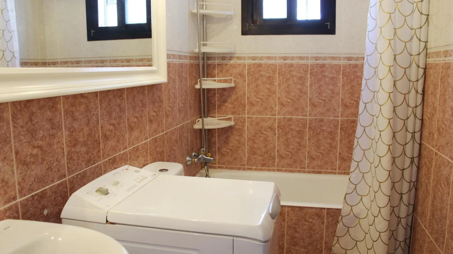 公寓 Apartamento En Capistrano, 内尔哈
